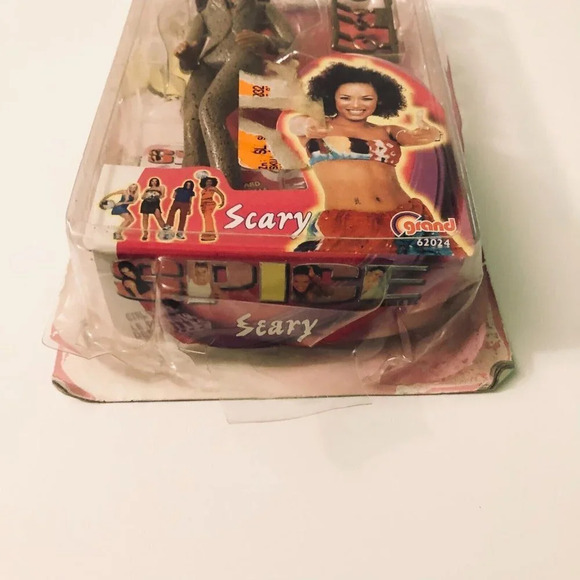 Vintage 1998 Scary Spice Girls 6 Inch Tall Action Figure Doll  Mel B Damaged - Picture 13 of 14